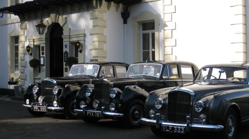 The Falcondale At Лампетер Екстериор снимка