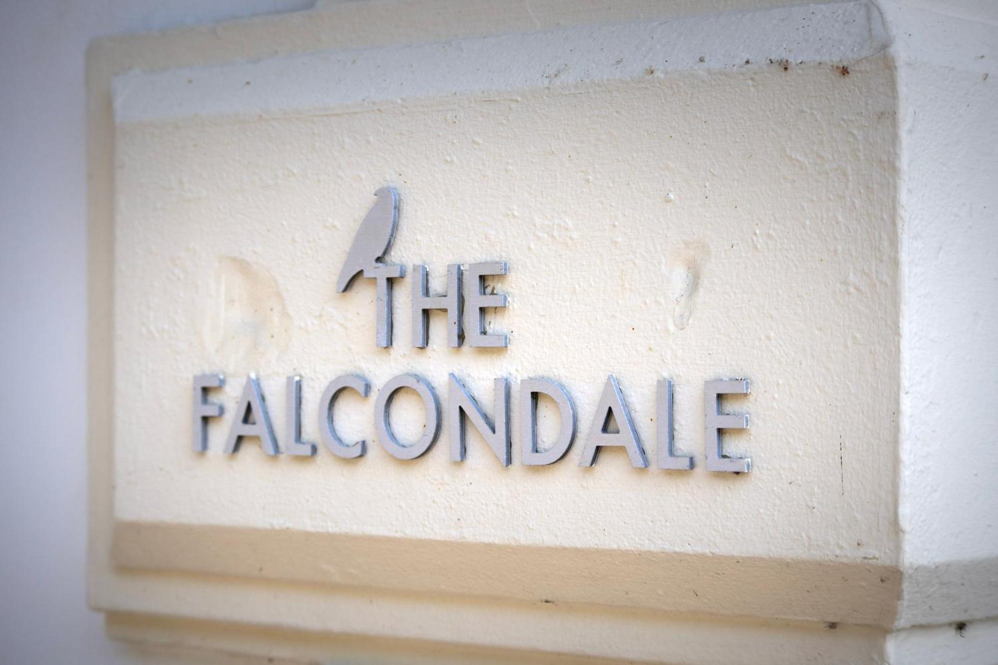 The Falcondale At Лампетер Екстериор снимка