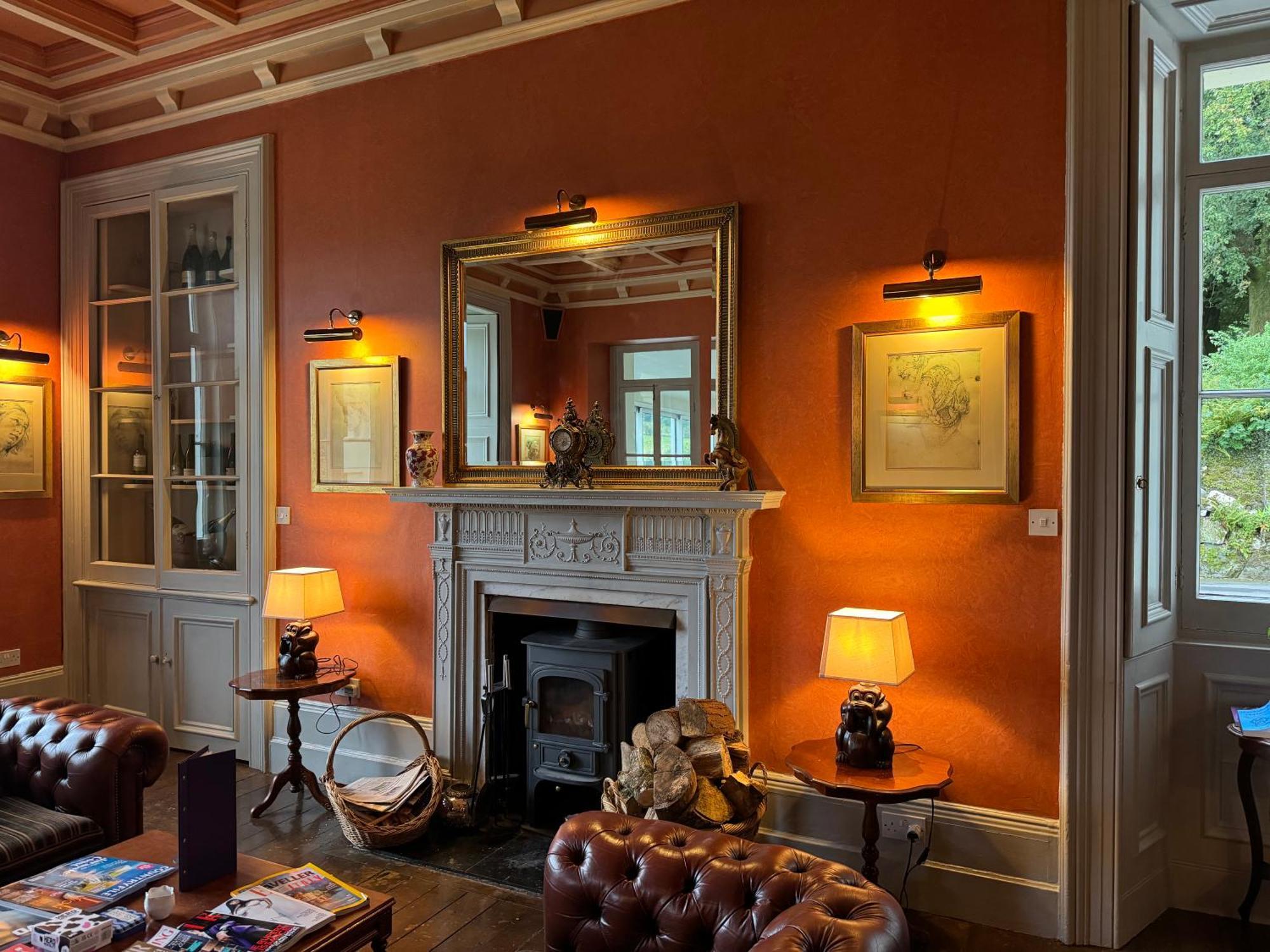 The Falcondale At Лампетер Екстериор снимка